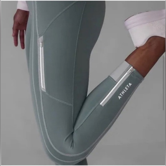 Athleta Rainier Evolve 7/8 Tight Leggings Women’s Small Blue Gray Zipper Pocket - Picture 2 of 9